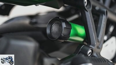 Kawasaki Ninja H2 SX SE (2018) in the top test