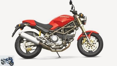 Ducati Monster 1200 S in the driving report