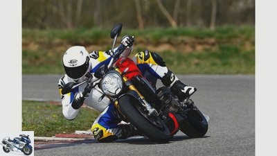 Ducati Monster 1200 S in the PS performance test