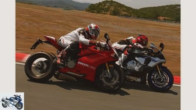 Ducati Panigale R and Yamaha YZF-R1M in the track test