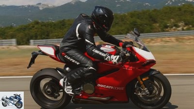 Ducati Panigale R in an individual test