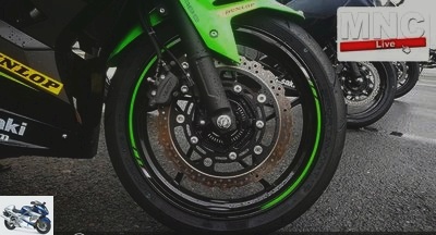 Tires - Testing of the new Dunlop SportSmart TT motorcycle tire: first sensations in the rain ... -
