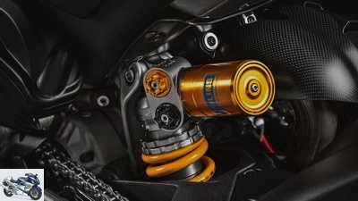 Ducati V4 R (2019) in the driving report