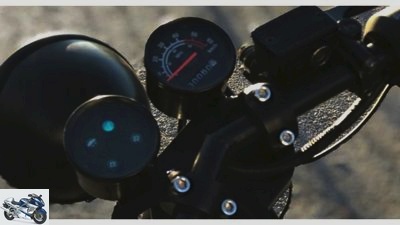 Electric motorcycle Urbet Ego: 90 km-h, 120 km range, 2,700 euros