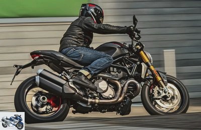 Ducati 1200 Monster S Black on Black 2020