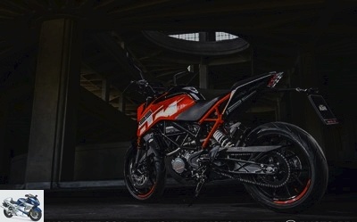 Roadster - 125 Duke test: big update for the small KTM - 125 Duke test page 2 - A Very Multimedia Katoche