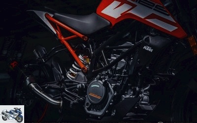 Roadster - 125 Duke test: big update for the small KTM - 125 Duke test page 2 - A Very Multimedia Katoche