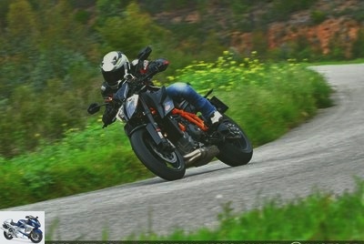 Roadster - 2020 KTM 1290 Super Duke R Review: the Beast is angry! - Test 1290 Super Duke R page 1: the Orange does not make a quarter