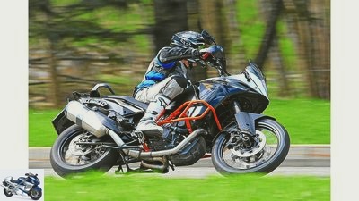 KTM 1190 Adventure R in the driving report