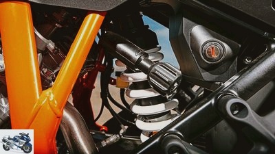 KTM 1290 Super Adventure R in the driving report