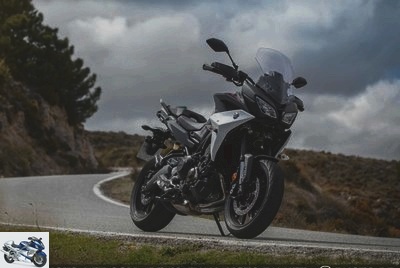 Road - Test Yamaha Tracer 900 and Tracer 900 GT 2018: the way of wisdom - Test Tracer 900 and Tracer 900 GT - Page 2: captioned photos