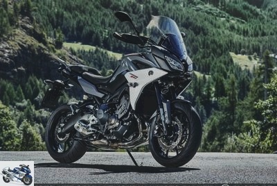 Road - Test Yamaha Tracer 900 and Tracer 900 GT 2018: the way of wisdom - Test Tracer 900 and Tracer 900 GT - Page 2: captioned photos