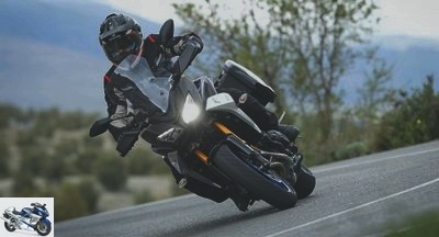 Road test - Yamaha Tracer 900 and Tracer 900 GT 2018 test: the way of wisdom - Test Tracer 900 and Tracer 900 GT - Page 1: another trace