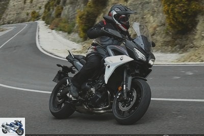 Road - Test Yamaha Tracer 900 and Tracer 900 GT 2018: the way of wisdom - Test Tracer 900 and Tracer 900 GT - Page 1: another trace