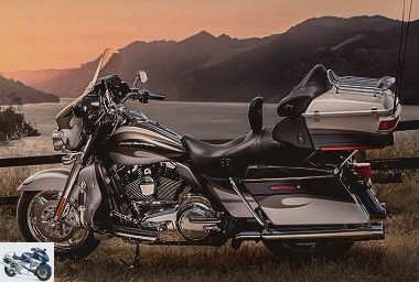 Harley-Davidson CVO ELECTRA GLIDE ULTRA CLASSIC 1800 FLHTCUSE8 2013
