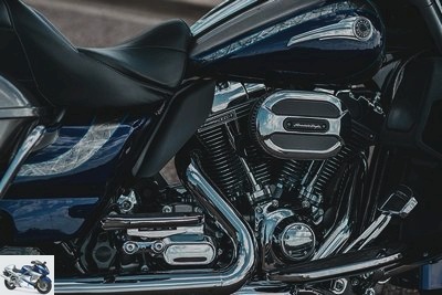2016 Harley-Davidson CVO 1800 LIMITED FLHTKSE
