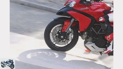 Comparative test Ducati Multistrada 1200 S Touring old-new