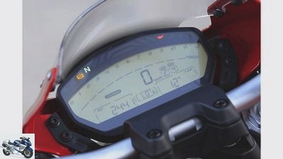 Comparison test Ducati Monster 821 Stripe, MV Agusta Brutale 800 and Yamaha XSR 900
