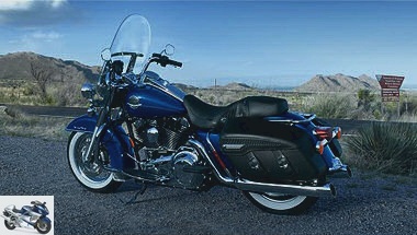 Harley-Davidson 1450 ROAD KING CLASSIC FLHRCI 2004