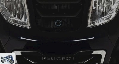 Paris Motor Show - Peugeot Metropolis 120 years special with front and rear Dash Cam - Used PEUGEOT