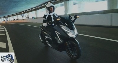 Scooter - Test Honda Forza 300 2019: more sport, less comfort - Test Honda Forza 300 - Page 2: good everywhere