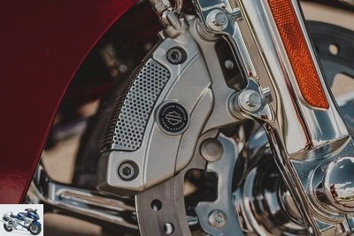 2016 Harley-Davidson CVO 1800 STREET GLIDE FLHXSE