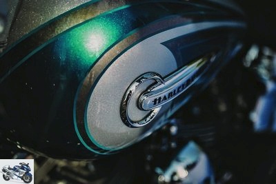 Harley-Davidson CVO 1800 SOFTAIL DELUXE FLSTNSE 2015