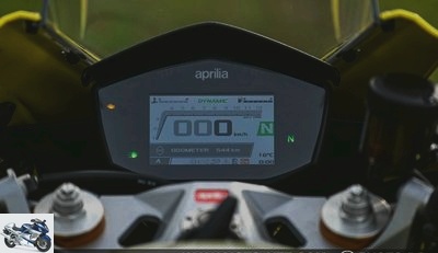 Sporty - Aprilia RS 660 test: half a portion for a full thrill - RS 660 test page 1 - Aprilia does not do things by halves