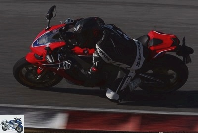 Sporty - Honda CBR1000RR - SP 2017 test: neither raw nor submissive! - Page 2 - Dynamics: efficiency and temperament