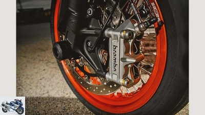 KTM 690 Enduro R ABS 2012 Pirelli MT 90 A/T Tyre Pairs 90/90-21 140/80-18