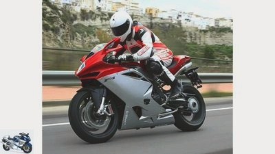 Driving report of the new MV Agusta F4