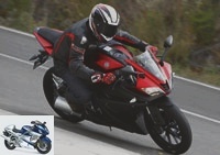 Sporty - Test Yamaha YZF-R125: mini sporty with big Rs - YZF-R125: young and - very - pretty