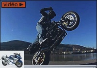 Stunt - Stunt: a Triumph Street Triple dances hip hop! - Used TRIUMPH