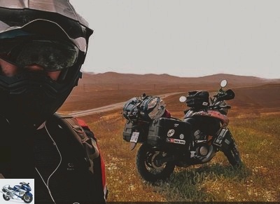 On the road of the worlds - Motorcycle tour in Mongolia - Stages 3 and 4: From Istanbul (Turkey) to the Caspian Sea via Tbilisi (Georgia) - Used HONDA