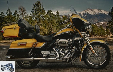 Harley-Davidson CVO ELECTRA GLIDE ULTRA CLASSIC 1800 FLHTCUSE7 2012