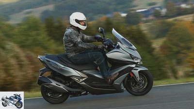 Kymco Xciting S 400i ABS in the driving report (2018)