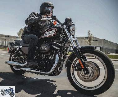 Harley-Davidson XL 883 Sportster Roadster 2015
