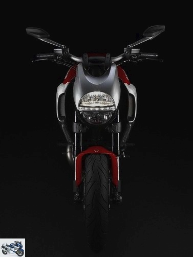 Ducati DIAVEL 1200 2012