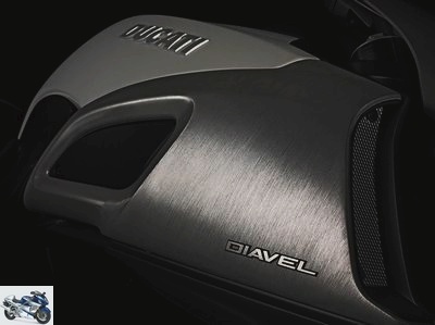 Ducati DIAVEL 1200 2013