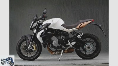 Comparison test of naked bikes with three-cylinder engines