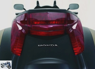 Honda NT 700 V DEAUVILLE 2012