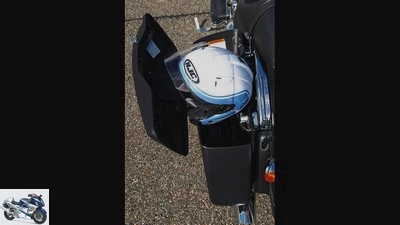 Moto Guzzi MGX-21 and Harley-Davidson Street Glide in comparison test