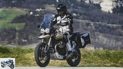 Moto Guzzi V85 TT Travel in the driving report