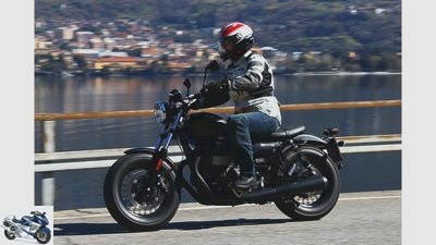 Moto Guzzi V9 Roamer and Moto Guzzi V9 Bobber in the driving report