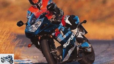 Comparison test of supersports: Ducati 998, Honda Fireblade, Kawasaki ZX-9R, Suzuki GSX-R 1000, Triumph Daytona 955i Centennial