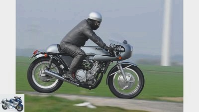 Do-it-yourself motorcycle with a Yamaha FZR engine