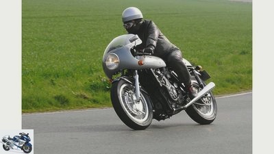 Do-it-yourself motorcycle with a Yamaha FZR engine