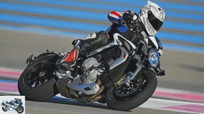 MV Agusta 800 Dragster in the PS driving report