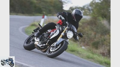 MV Agusta Brutale 800 Dragster RR in the driving report