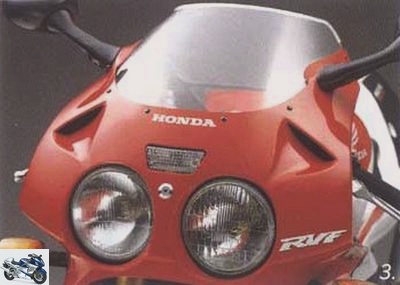 Honda RVF 750 R - RC 45 1998